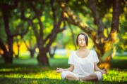 世界羽毛球校园导师联盟：名将下校推动校园羽毛球普及，世界大学生羽毛球冠军